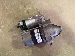 Gebruikte Startmotor Renault Clio IV (5R) 0.9 Energy TCE 90 12V Prijs € 35,00 Margeregeling aangeboden door F. van den Mosselaar autodemontage
