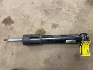 Gebruikte Schokdemper links-achter BMW 5 serie Touring (F11) 520d 16V Prijs € 35,00 Margeregeling aangeboden door F. van den Mosselaar autodemontage