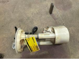 Gebruikte Tank element Pomp Renault Laguna I (B56) 1.6 16V Prijs € 25,00 Margeregeling aangeboden door F. van den Mosselaar autodemontage