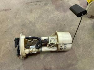 Gebruikte Tank element Pomp Renault Laguna I (B56) 1.6 16V Prijs € 25,00 Margeregeling aangeboden door F. van den Mosselaar autodemontage