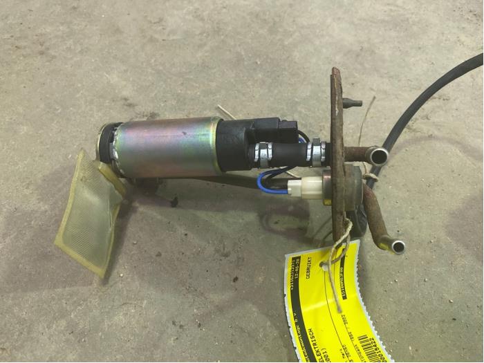 Gebruikte Tank element Pomp Suzuki Alto (SH410) 1.0 16V Prijs € 15,00 Margeregeling aangeboden door F. van den Mosselaar autodemontage