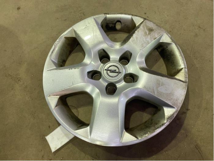 Gebruikte Wieldop Opel Astra H SW (L35) 1.3 CDTI 16V Ecotec Prijs € 10,00 Margeregeling aangeboden door F. van den Mosselaar autodemontage