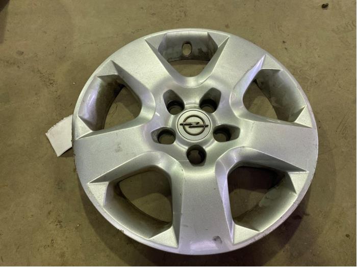 Gebruikte Wieldop Opel Astra H SW (L35) 1.3 CDTI 16V Ecotec Prijs € 10,00 Margeregeling aangeboden door F. van den Mosselaar autodemontage