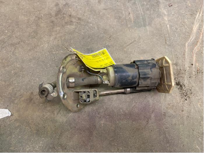 Gebruikte Tank element Pomp Opel Corsa B (73/78/79) 1.4i Swing,Joy,Sport,GLS Prijs € 15,00 Margeregeling aangeboden door F. van den Mosselaar autodemontage