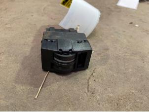 Gebruikte Schakelaar Koplamp Ihv Seat Ibiza III (6L1) 1.4 16V 75 Prijs € 10,00 Margeregeling aangeboden door F. van den Mosselaar autodemontage