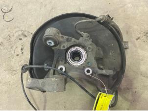 Gebruikte Fusee rechts-achter Audi RS 4 (B7) RS4 4.2 V8 40V Prijs € 100,00 Margeregeling aangeboden door F. van den Mosselaar autodemontage