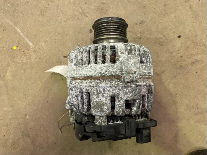 Gebruikte Dynamo Skoda Fabia (6Y5) 1.4 TDI 70 Prijs € 50,00 Margeregeling aangeboden door F. van den Mosselaar autodemontage