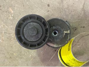 Gebruikte Spanrol Multiriem Peugeot 407 (6D) 1.6 HDi 16V Prijs € 10,00 Margeregeling aangeboden door F. van den Mosselaar autodemontage