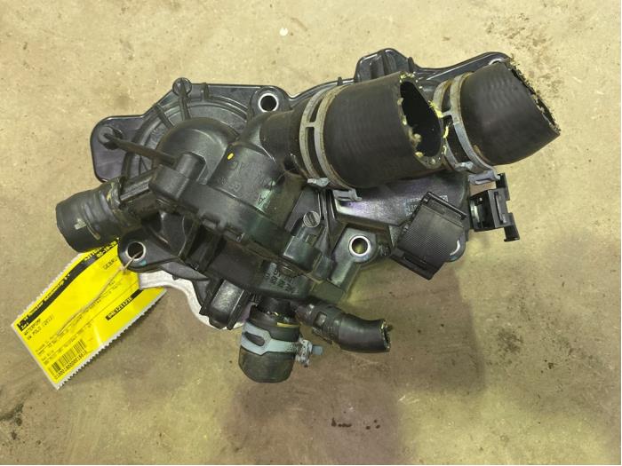 Gebruikte Waterpomp Volkswagen Polo V (6R) 1.4 TSI 16V BlueGT Prijs € 25,00 Margeregeling aangeboden door F. van den Mosselaar autodemontage