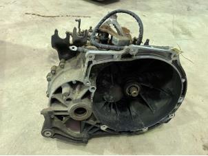 Gebruikte Versnellingsbak Ford Focus C-Max 1.6 TDCi 16V Prijs € 150,00 Margeregeling aangeboden door F. van den Mosselaar autodemontage