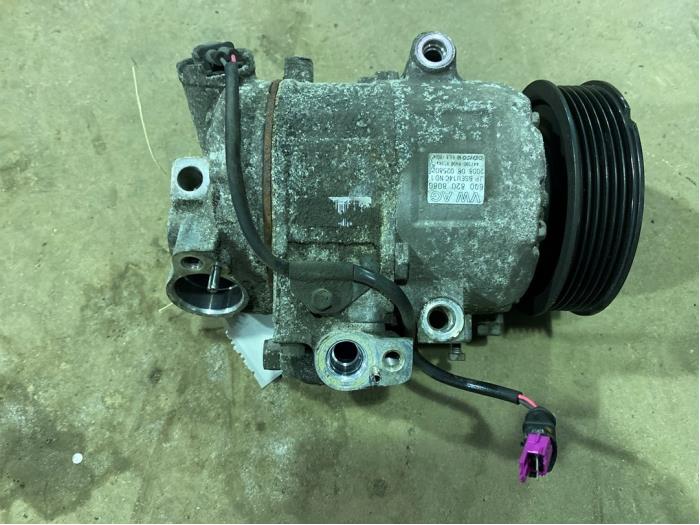 Gebruikte Aircopomp Volkswagen Polo IV (9N1/2/3) 1.2 12V Prijs € 75,00 Margeregeling aangeboden door F. van den Mosselaar autodemontage