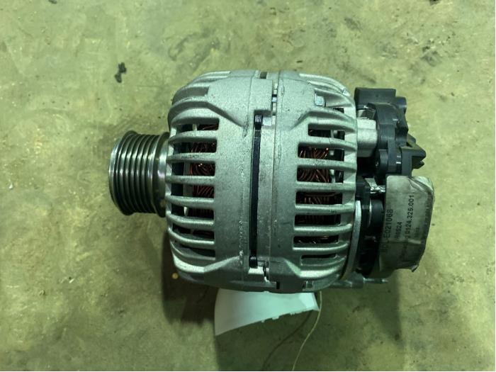 Gebruikte Dynamo Volkswagen Golf VI Variant (AJ5/1KA) 2.0 GTI 16V Prijs € 70,00 Margeregeling aangeboden door F. van den Mosselaar autodemontage