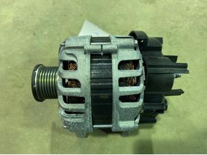 Gebruikte Dynamo Renault Captur II (RJB) 1.3 TCe 155 16V Prijs € 50,00 Margeregeling aangeboden door F. van den Mosselaar autodemontage