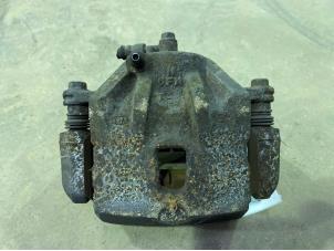 Gebruikte Remklauw (Tang) rechts-voor Kia Sportage (JE) 2.0 CRDi 16V VGT 4x2 Prijs € 25,00 Margeregeling aangeboden door F. van den Mosselaar autodemontage