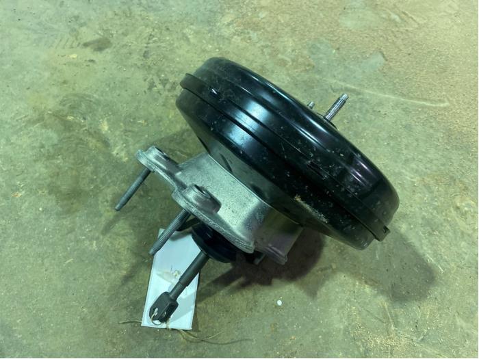 Gebruikte Rembol Renault Clio IV (5R) 0.9 Energy TCE 90 12V Prijs € 25,00 Margeregeling aangeboden door F. van den Mosselaar autodemontage