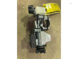 Gebruikte Kontaktslot + Sleutel Suzuki Swift (ZA/ZC/ZD1/2/3/9) 1.3 VVT 16V Prijs € 25,00 Margeregeling aangeboden door F. van den Mosselaar autodemontage