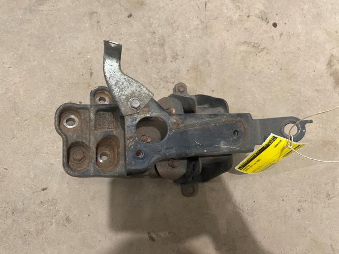 Gebruikte Motorsteun Toyota Aygo (B10) 1.0 12V VVT-i Prijs € 20,00 Margeregeling aangeboden door F. van den Mosselaar autodemontage