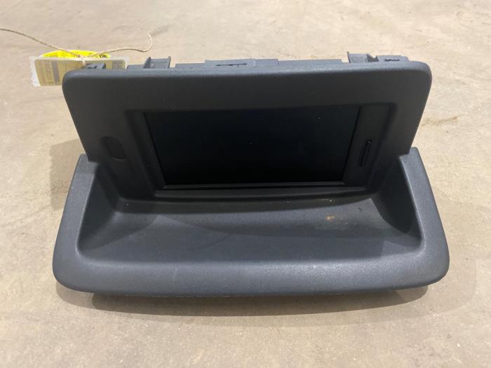 Gebruikte Display Interieur Renault Clio III (BR/CR) 1.5 dCi FAP Prijs € 35,00 Margeregeling aangeboden door F. van den Mosselaar autodemontage