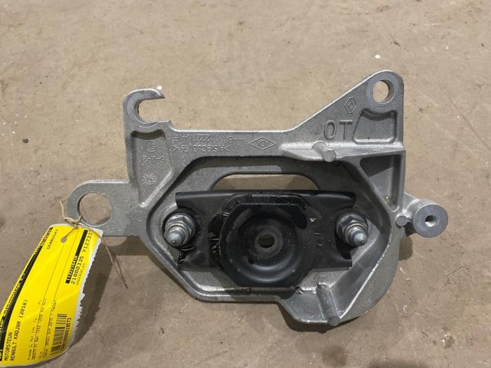 Gebruikte Motorrubber Renault Kadjar (RFEH) 1.3 TCE 160 FAP 16V Prijs € 15,00 Margeregeling aangeboden door F. van den Mosselaar autodemontage