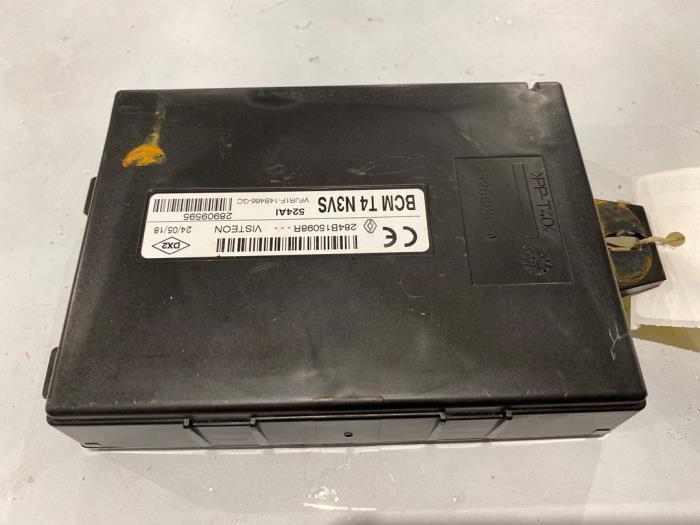 Gebruikte Module Bodycontrol Renault Twingo III (AH) 1.0 SCe 75 12V Prijs € 45,00 Margeregeling aangeboden door F. van den Mosselaar autodemontage
