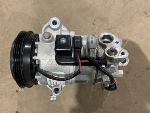 Gebruikte Aircopomp Renault Twingo III (AH) 1.0 SCe 75 12V Prijs € 75,00 Margeregeling aangeboden door F. van den Mosselaar autodemontage