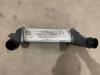 Intercooler van een Citroën Jumpy (G9) 2.0 HDI 120 16V 2010