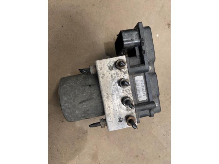 Gebruikte ABS Pomp Citroen Jumpy (G9) 2.0 HDI 120 16V Prijs € 15,00 Margeregeling aangeboden door F. van den Mosselaar autodemontage