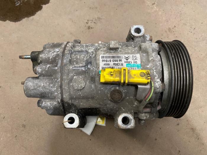 Gebruikte Pomp Airco Citroen Jumpy (G9) 2.0 HDI 120 16V Prijs € 75,00 Margeregeling aangeboden door F. van den Mosselaar autodemontage