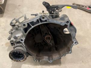 Gebruikte Versnellingsbak Volkswagen Fox (5Z) 1.2 Prijs € 200,00 Margeregeling aangeboden door F. van den Mosselaar autodemontage
