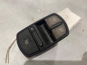 Gebruikte Elektrisch Raam Schakelaar Opel Corsa D 1.4 16V Twinport Prijs € 10,00 Margeregeling aangeboden door F. van den Mosselaar autodemontage