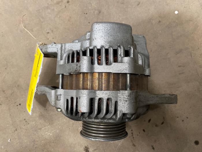 Gebruikte Dynamo Mitsubishi Colt (Z2/Z3) 1.3 16V Prijs € 35,00 Margeregeling aangeboden door F. van den Mosselaar autodemontage
