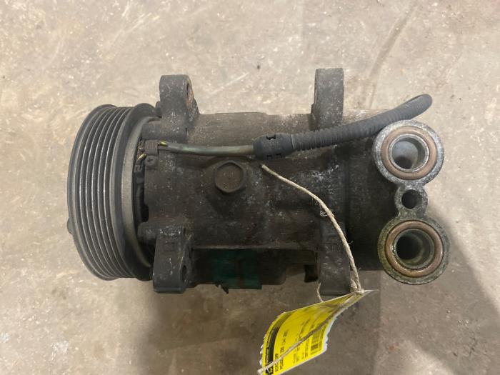 Gebruikte Aircopomp Peugeot 206 (2A/C/H/J/S) 1.6 16V Prijs € 50,00 Margeregeling aangeboden door F. van den Mosselaar autodemontage