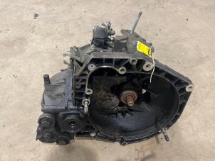 Gebruikte Versnellingsbak Fiat Bravo (198A) 1.6 JTD Multijet 105 Prijs € 250,00 Margeregeling aangeboden door F. van den Mosselaar autodemontage
