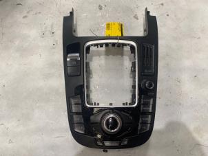 Gebruikte Regelunit Multi Media Audi A4 (B8) 2.0 TDI 16V Prijs € 70,00 Margeregeling aangeboden door F. van den Mosselaar autodemontage