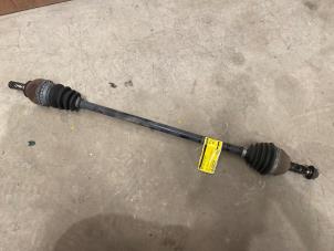 Gebruikte Homokineetas rechts-voor Opel Astra H (L48) 1.6 16V Prijs € 35,00 Margeregeling aangeboden door F. van den Mosselaar autodemontage