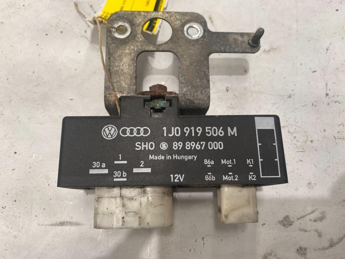 Computer Koeling van een Seat Ibiza IV (6J5) 1.4 16V 2010