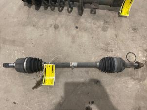 Gebruikte Aandrijfas links-voor Suzuki Swift (ZA/ZC/ZD1/2/3/9) 1.3 VVT 16V Prijs € 35,00 Margeregeling aangeboden door F. van den Mosselaar autodemontage