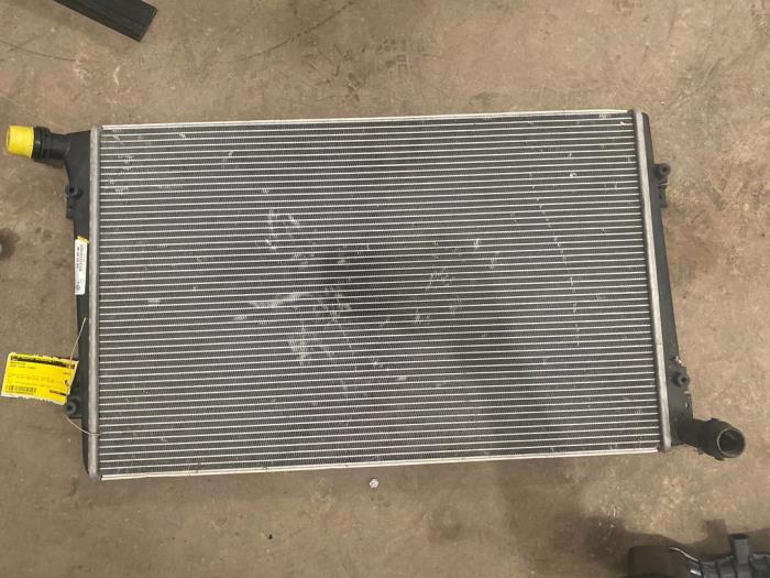 Gebruikte Radiateur Seat Leon (1P1) 1.9 TDI 105 Prijs € 35,00 Margeregeling aangeboden door F. van den Mosselaar autodemontage