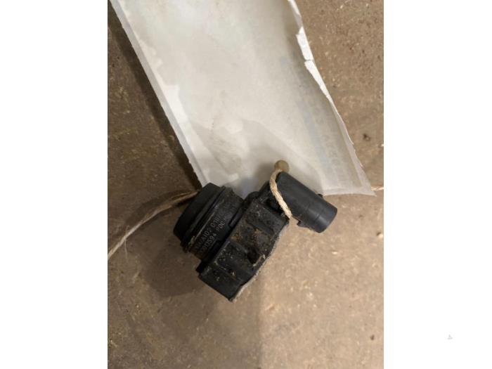 Gebruikte PDC Sensor BMW 1 serie (F20) 116d 1.6 16V Efficient Dynamics Prijs € 15,00 Margeregeling aangeboden door F. van den Mosselaar autodemontage
