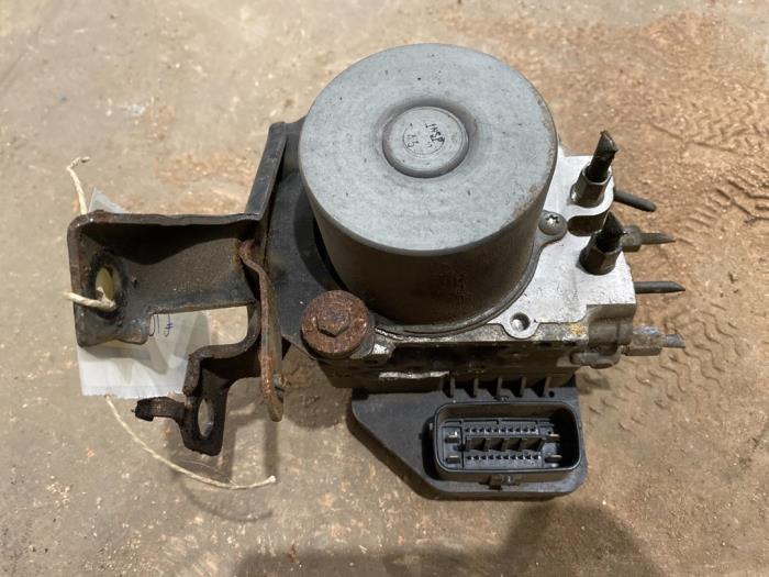 Gebruikte ABS Pomp Mazda 6 (GH12/GHA2) 2.0i 16V S-VT Prijs € 50,00 Margeregeling aangeboden door F. van den Mosselaar autodemontage