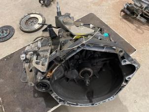 Gebruikte Versnellingsbak Nissan Note (E11) 1.5 dCi DPF Prijs € 250,00 Margeregeling aangeboden door F. van den Mosselaar autodemontage