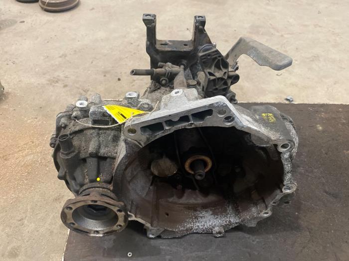 Gebruikte Versnellingsbak Seat Ibiza IV (6J5) 1.4 TDI Prijs € 150,00 Margeregeling aangeboden door F. van den Mosselaar autodemontage