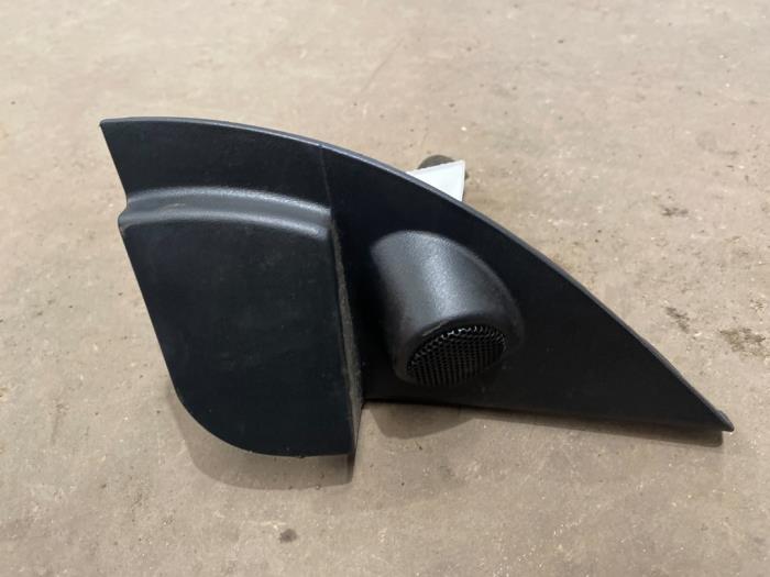 Luidspreker van een Kia Picanto (BA) 1.1 12V 2006