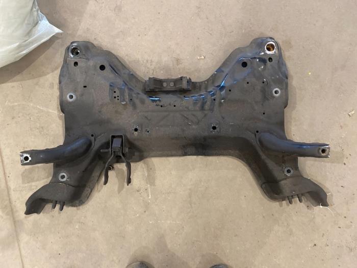 Gebruikte Subframe Citroen Berlingo 1.6 Hdi 16V 90 Prijs € 50,00 Margeregeling aangeboden door F. van den Mosselaar autodemontage
