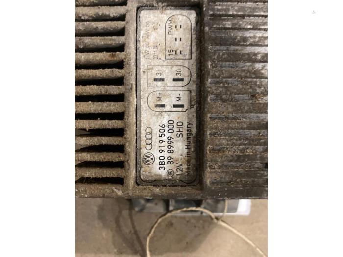 Computer Koeling van een Volkswagen Transporter/Caravelle T5 1.9 TDi 2005