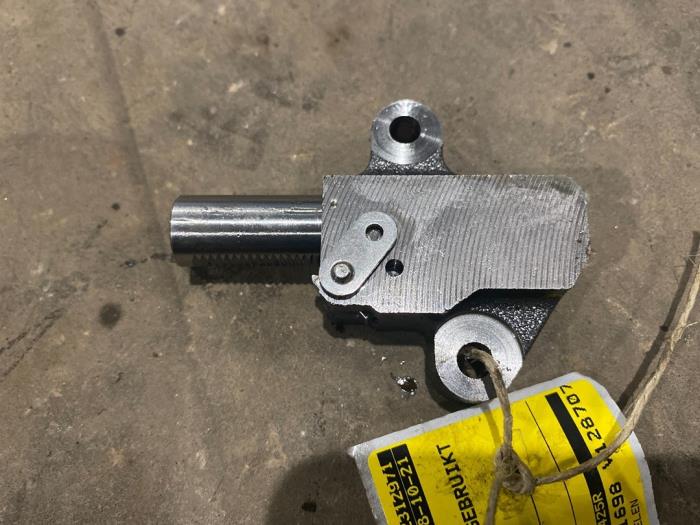 Gebruikte Diversen Renault Twingo III (AH) 0.9 Energy TCE 90 12V Prijs € 20,00 Margeregeling aangeboden door F. van den Mosselaar autodemontage