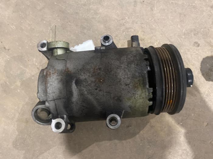 Gebruikte Aircopomp Ford Focus 2 Wagon 1.6 16V Prijs € 75,00 Margeregeling aangeboden door F. van den Mosselaar autodemontage