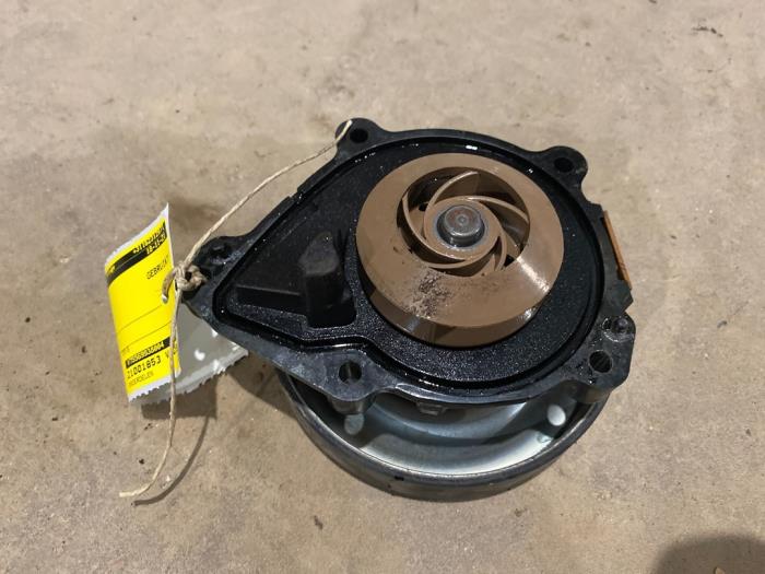 Gebruikte Waterpomp BMW 1 serie (F20) 116i 1.6 16V Prijs € 20,00 Margeregeling aangeboden door F. van den Mosselaar autodemontage
