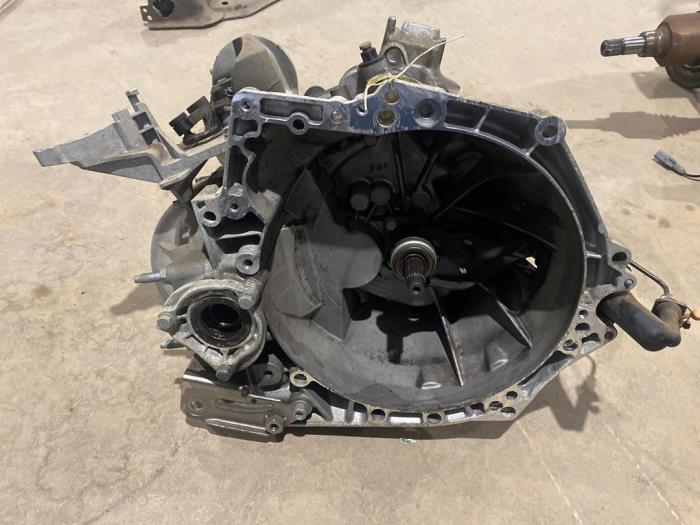 Gebruikte Versnellingsbak Peugeot 308 (L3/L8/LB/LH/LP) 1.6 HDi Prijs € 250,00 Margeregeling aangeboden door F. van den Mosselaar autodemontage