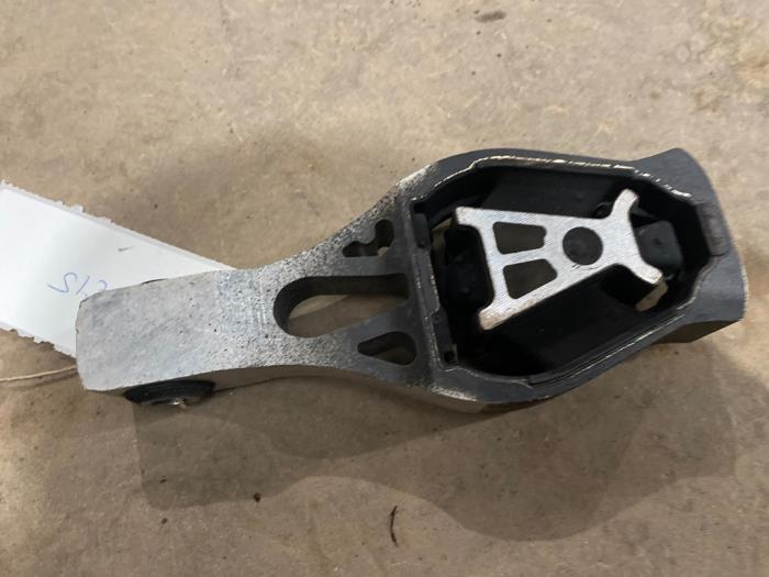 Motorsteun van een Peugeot 308 (L3/L8/LB/LH/LP) 1.6 HDi 2014